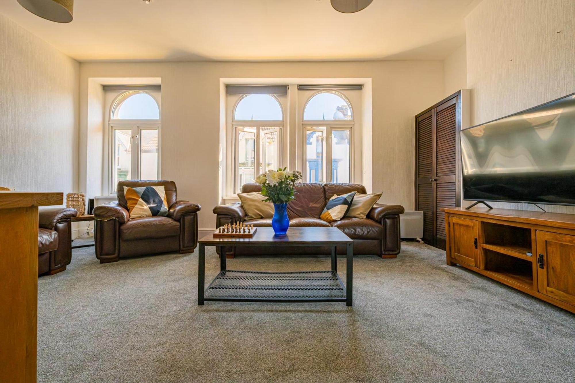 Castleview Coastal Comfort With 2 Parking Spaces Oystermouth Buitenkant foto